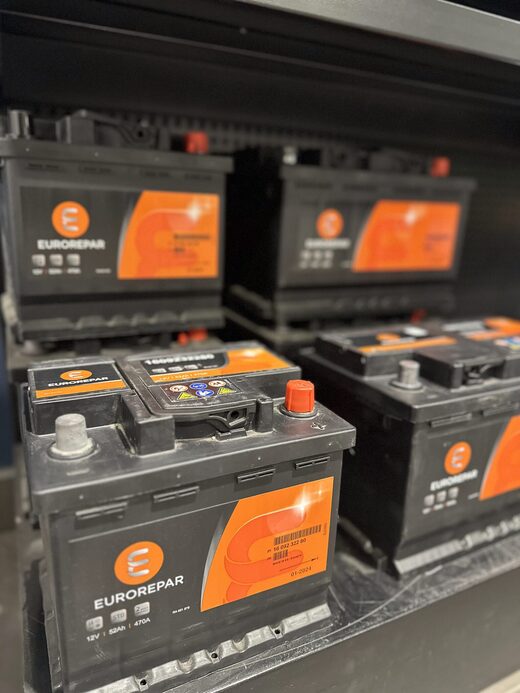 Pourquoi&#x20;faire&#x20;v&#x00E9;rifier&#x20;sa&#x20;batterie&#x20;en&#x20;hiver&#x20;&#x3F;&#x20;les&#x20;conseils&#x20;de&#x20;notre&#x20;atelier